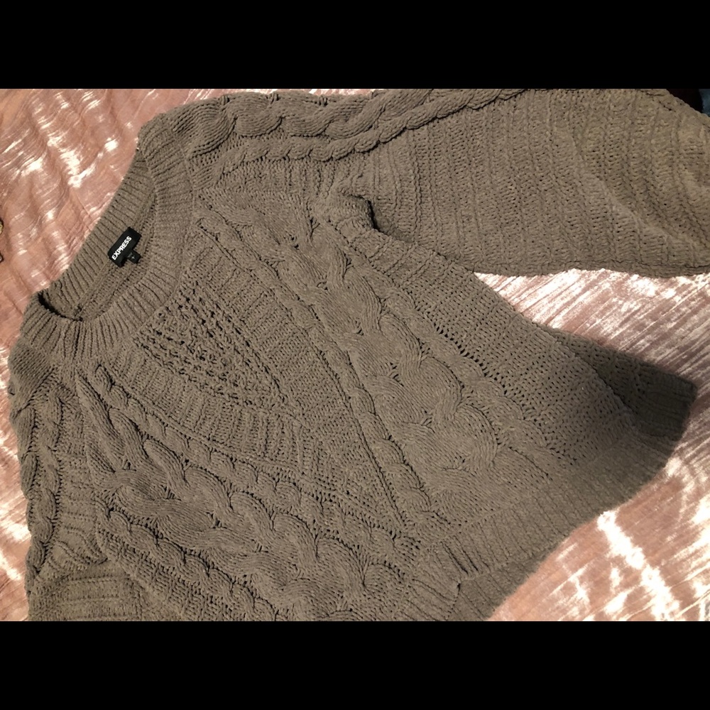 Express balloon sleeve sweater L